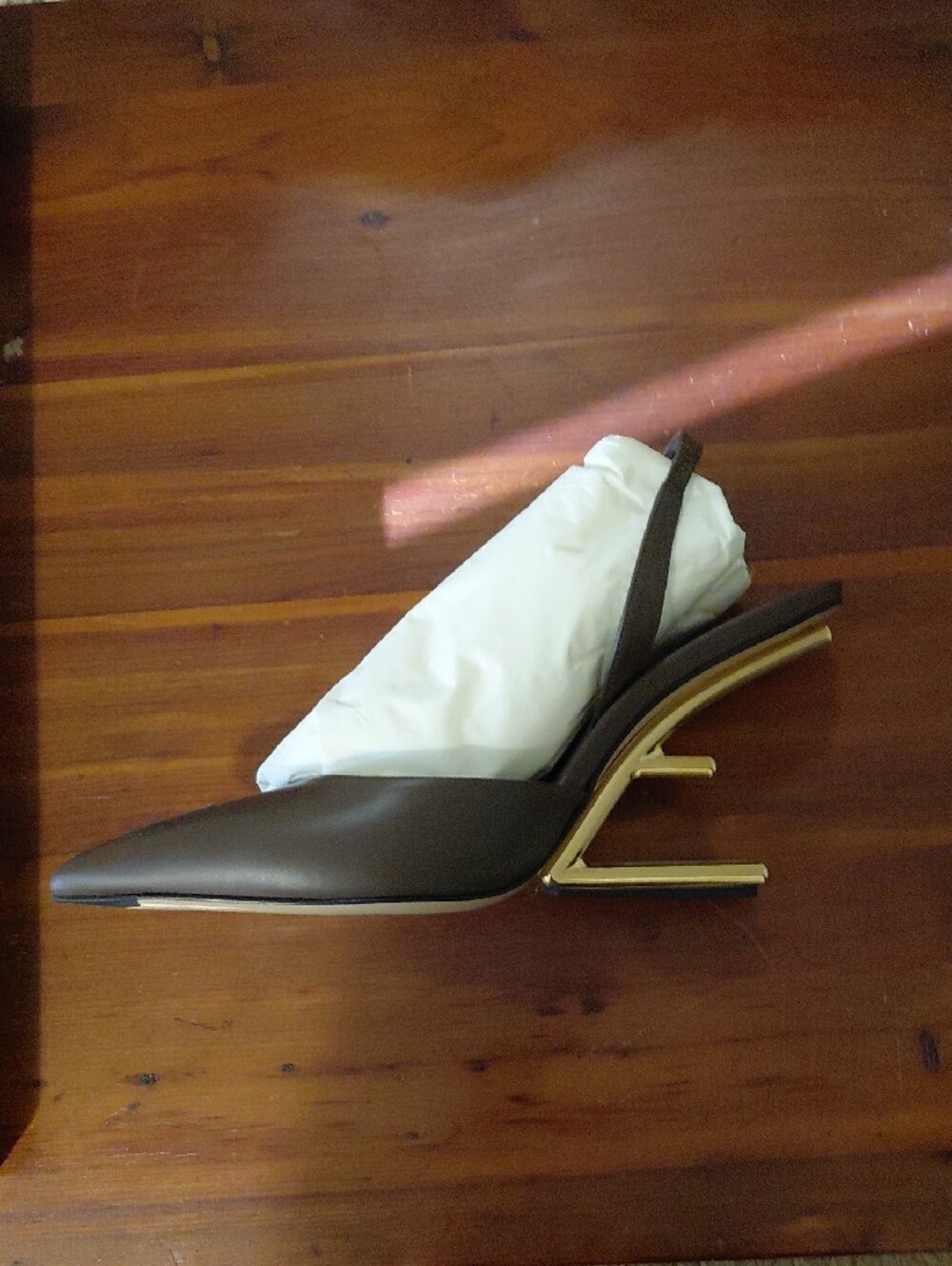 Fendi Brown Leather Slingback Pumps with Gold Heel - Picture 3 of 8